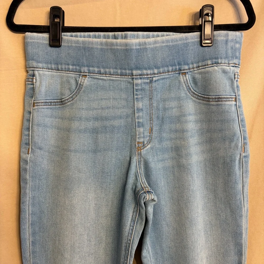 Old Navy Women’s 8 Rockstar Super Skinny Light Wash Women's Jeggings - Picture 2 of 7